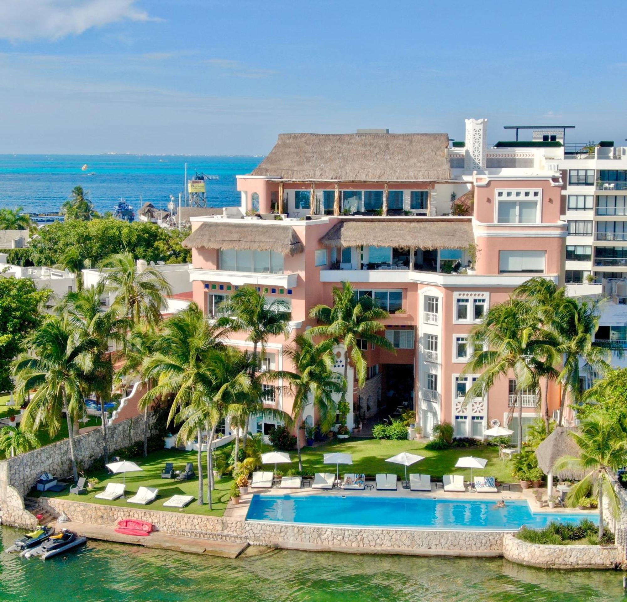 Casa Tortugas Boutique Hotel, An Authentic Hidden Gem In Cancun Exterior photo